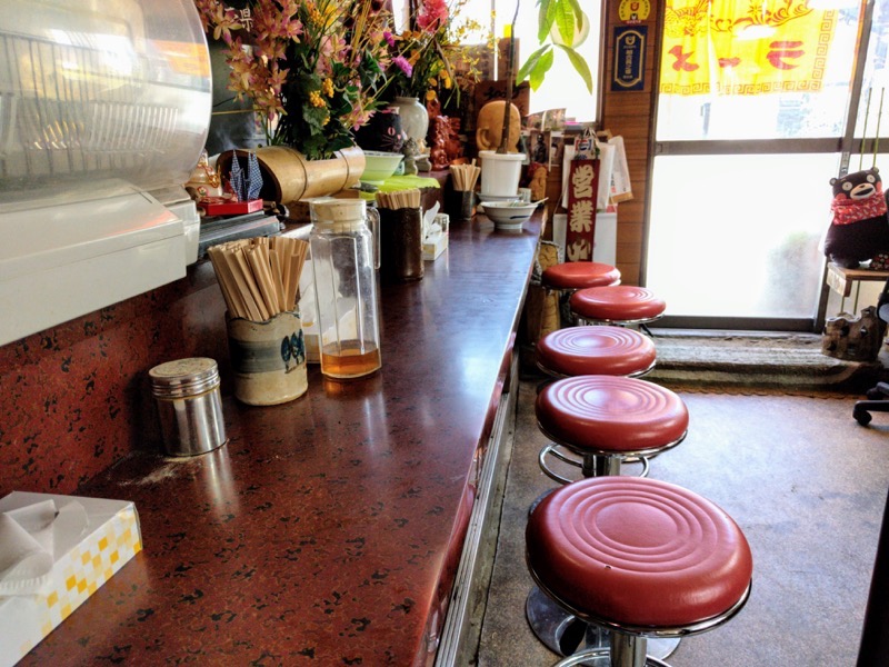 05カウンター席.jpg 05カウンター席