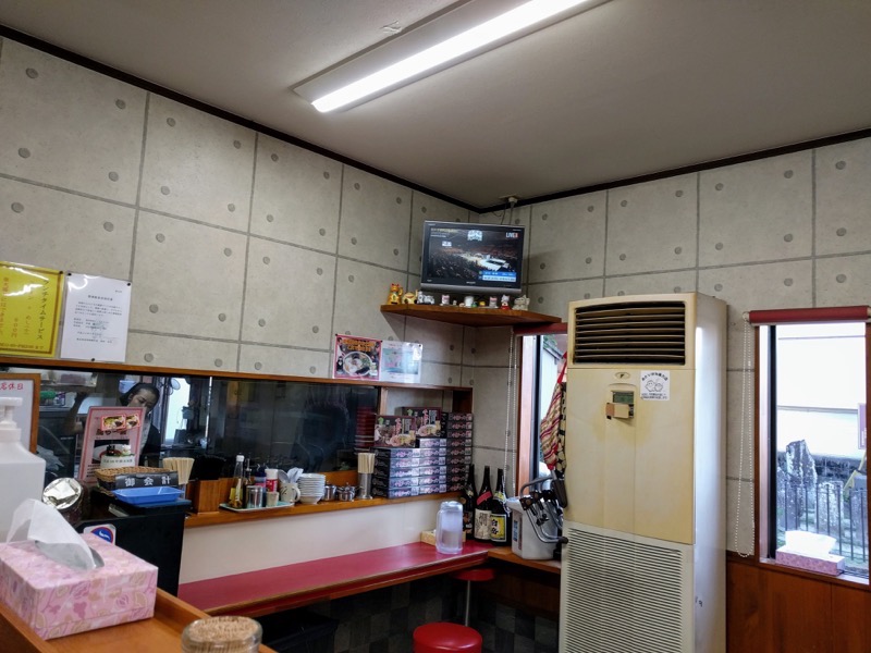 07カウンター席奥.jpg 07カウンター席奥