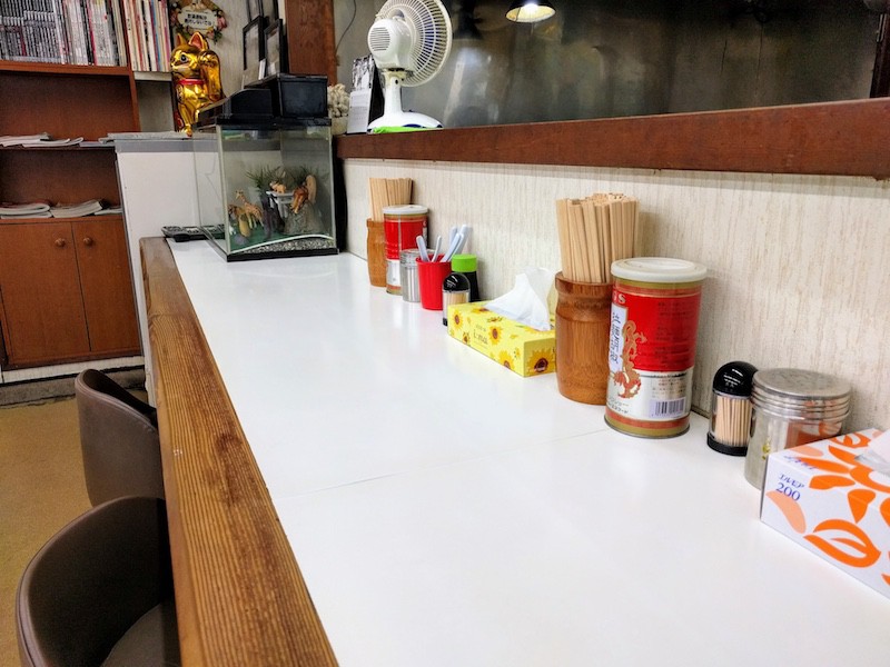 04カウンター席.jpg 04カウンター席