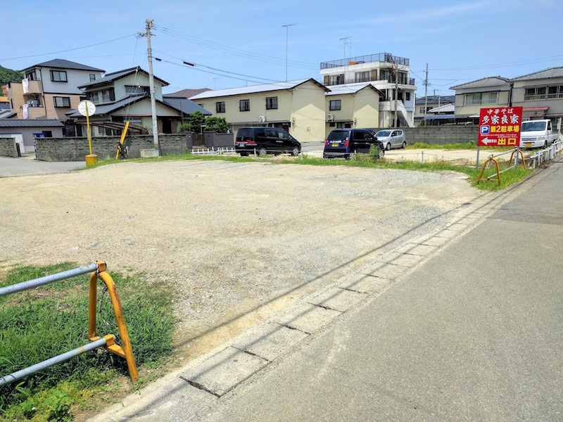 04駐車場.jpg 04駐車場