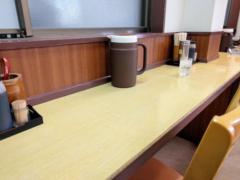 05カウンター席.jpg 05カウンター席