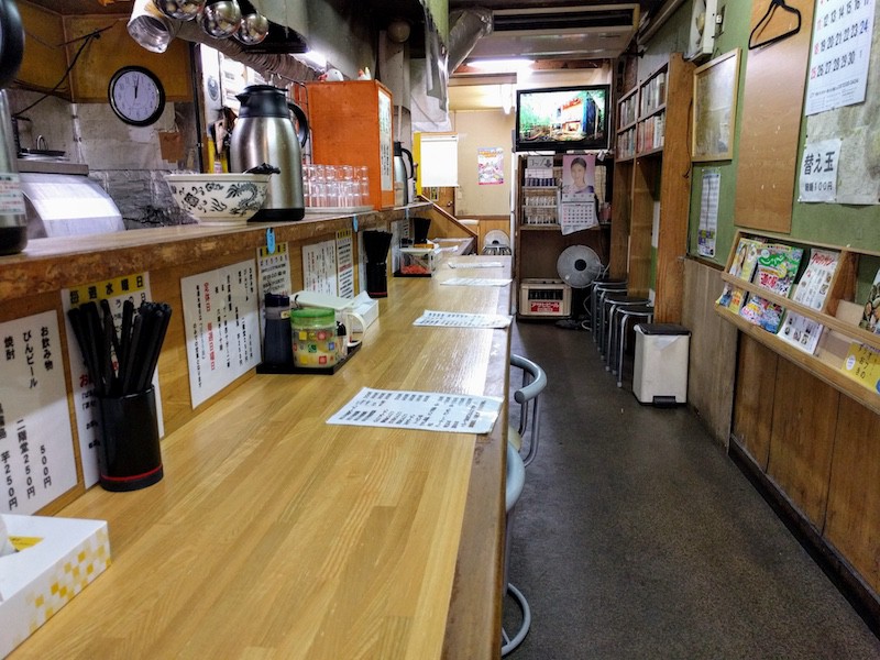 05カウンター席.jpg 05カウンター席