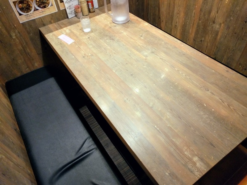 07テーブル席.jpg 07テーブル席