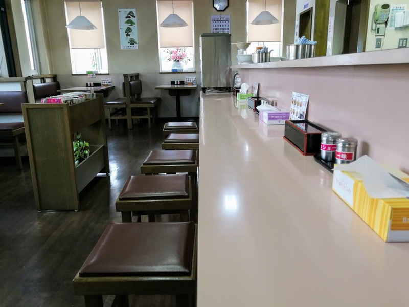 04カウンター席.jpg 04カウンター席