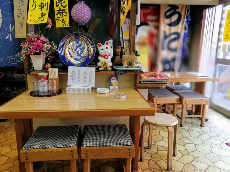 05テーブル席.jpg 05テーブル席