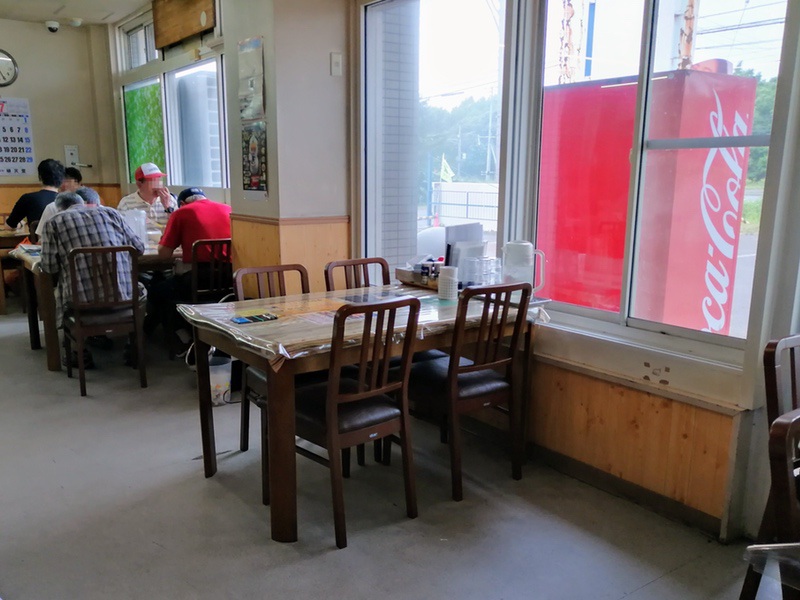 10テーブル席.jpg 10テーブル席