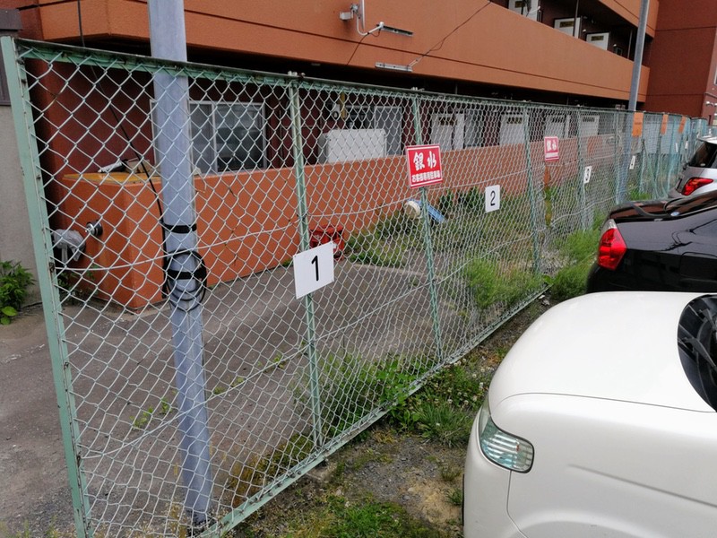 02駐車場.jpg 02駐車場