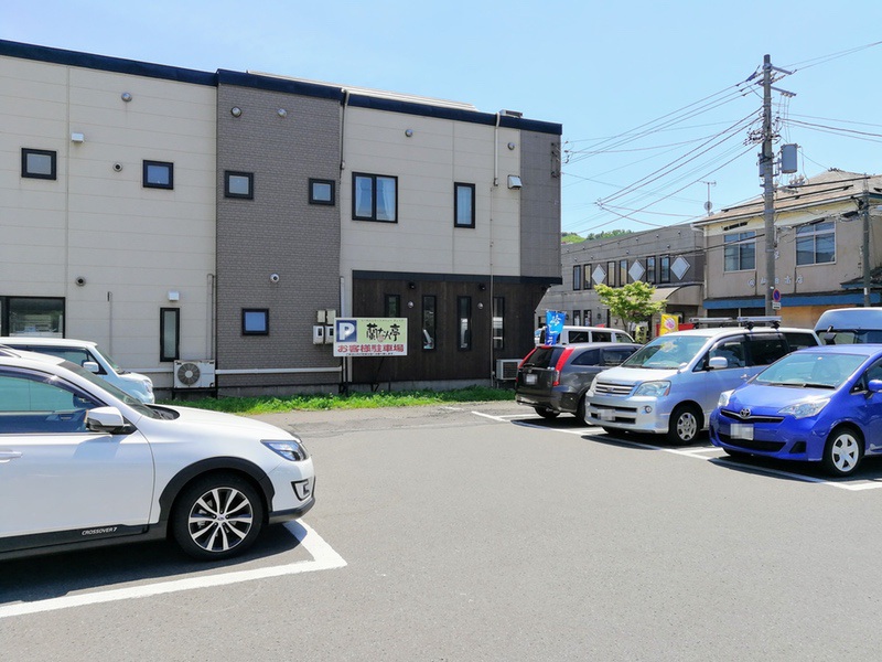 02駐車場.jpg 02駐車場