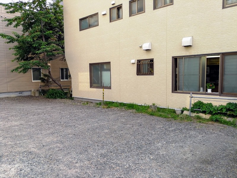 03駐車場.jpg 03駐車場