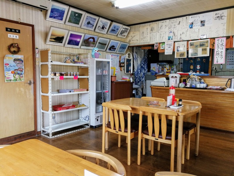 03テーブル席.jpg 03テーブル席