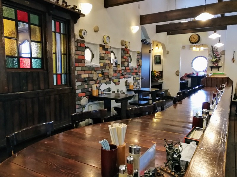 07カウンター席.jpg 07カウンター席