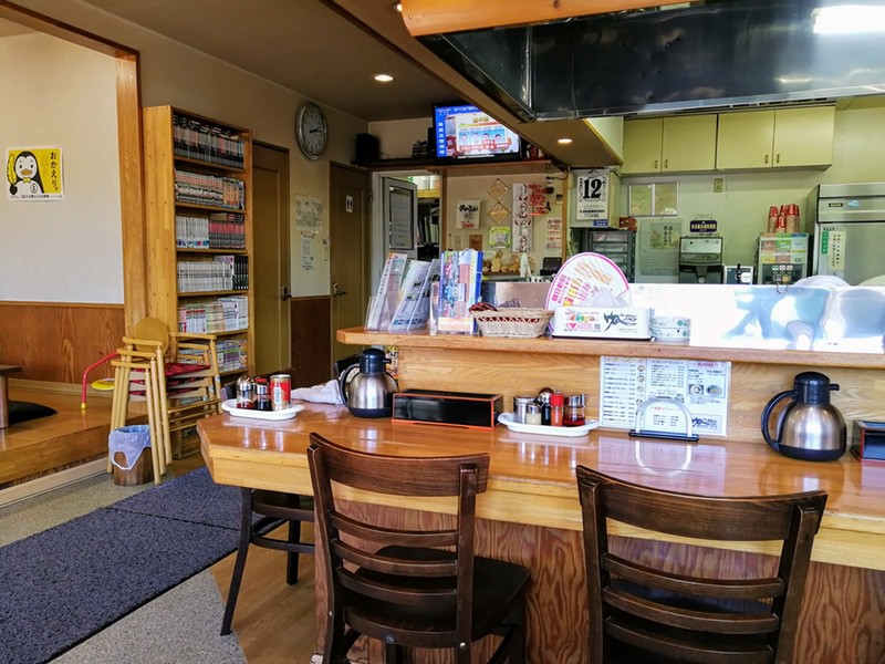 05カウンター席