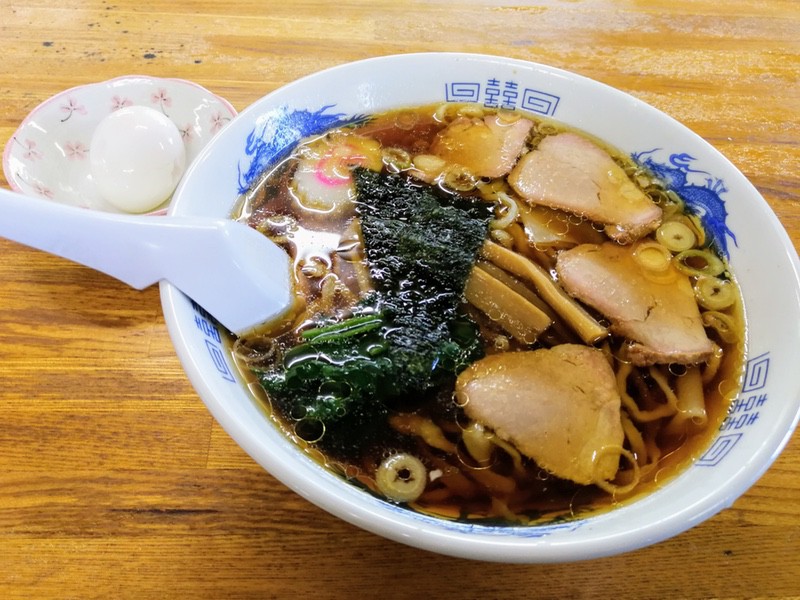 13ワンタンメンと塩煮玉子.jpg 13ワンタンメンと塩煮玉子