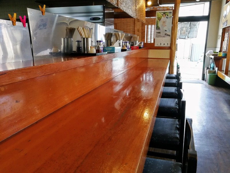 04カウンター席