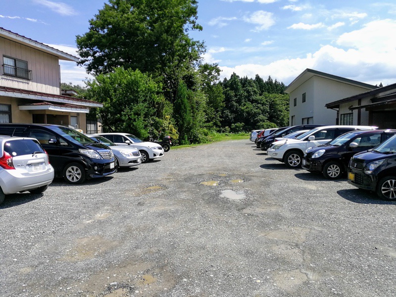 03駐車場.jpg 03駐車場