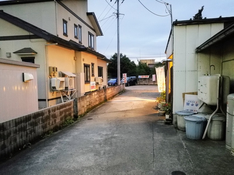 03駐車場.jpg 03駐車場