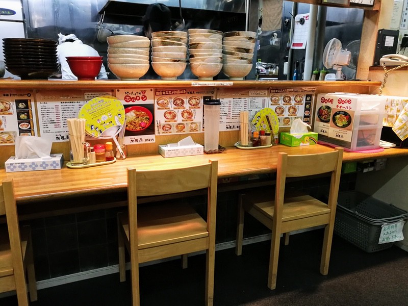 03カウンター席.jpg 03カウンター席