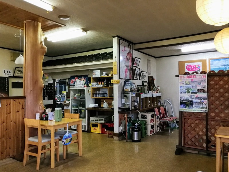 6テーブル席.jpg 6テーブル席