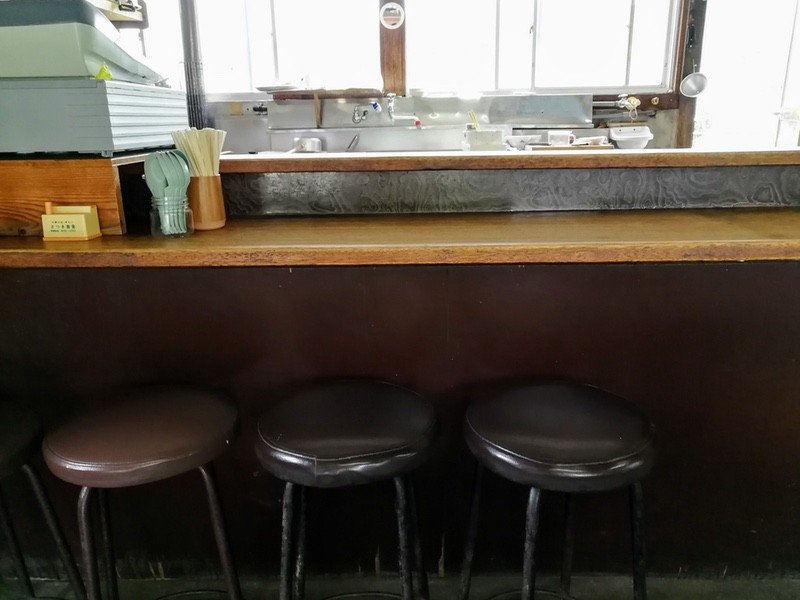08カウンター席.jpg 08カウンター席