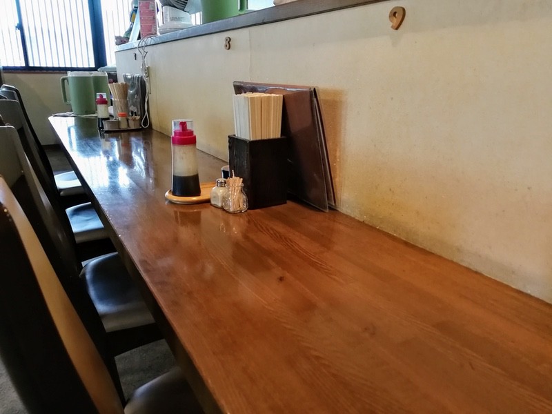 05カウンター席.jpg 05カウンター席