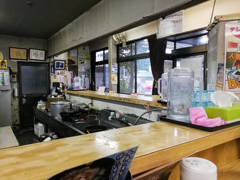 04カウンター席.jpg 04カウンター席