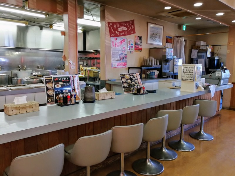 04カウンター席.jpg 04カウンター席