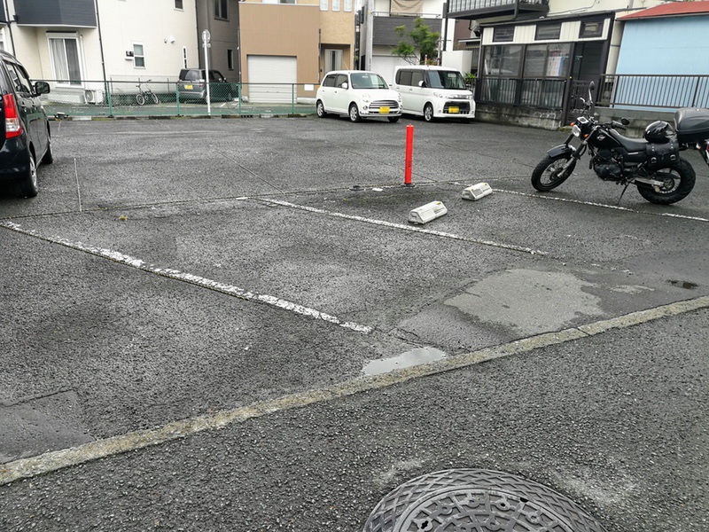 03駐車場.jpg 03駐車場