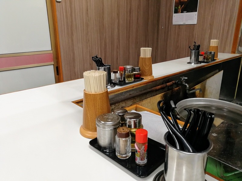 07カウンター席.jpg 07カウンター席