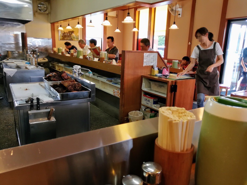 05カウンター席