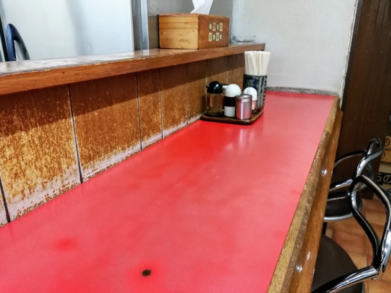 05カウンター席.jpg 05カウンター席