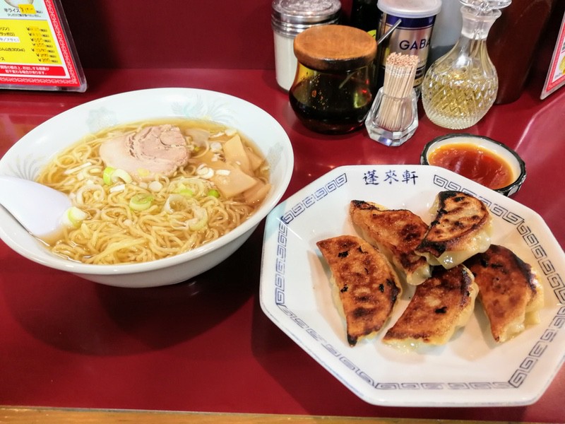 11ラーメンと餃子.jpg 11ラーメンと餃子
