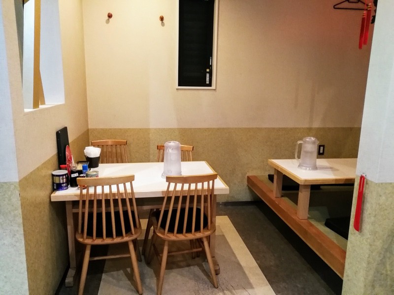 05テーブル席