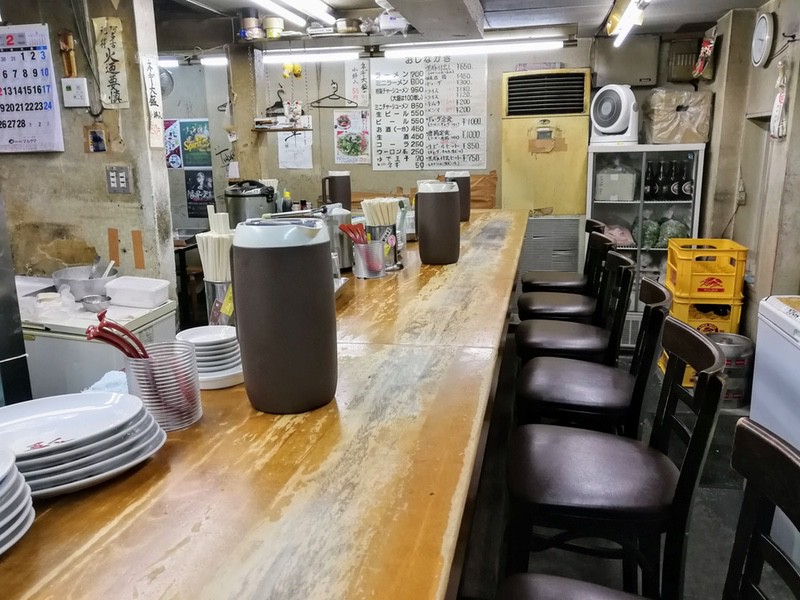 06カウンター席