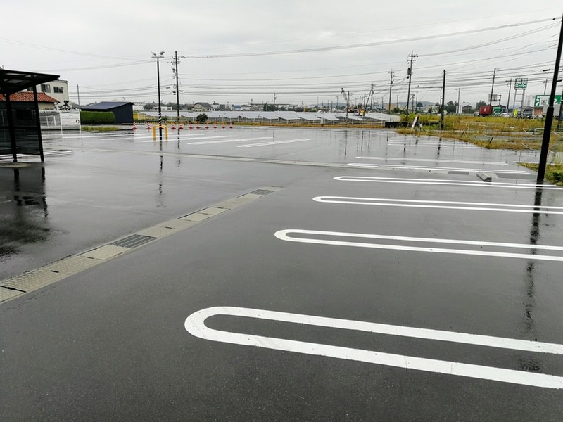 03駐車場.jpg 03駐車場