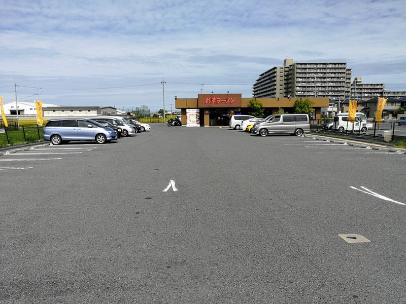 03駐車場.jpg 03駐車場