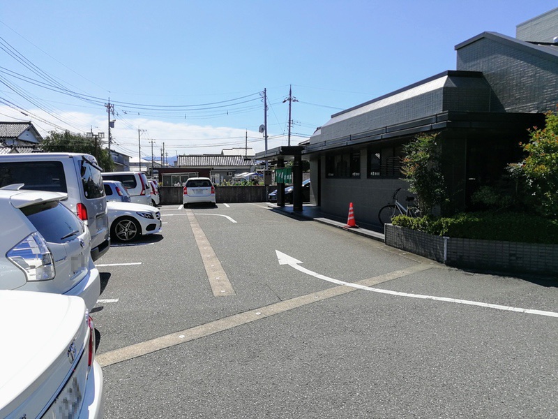 03駐車場.jpg 03駐車場