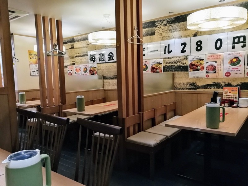 02テーブル席.jpg 02テーブル席