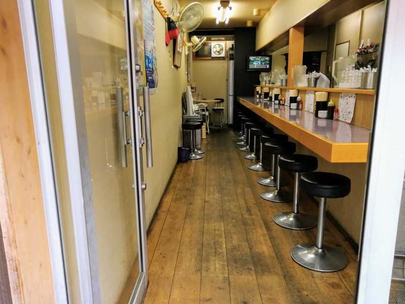 03カウンター席.jpg 03カウンター席