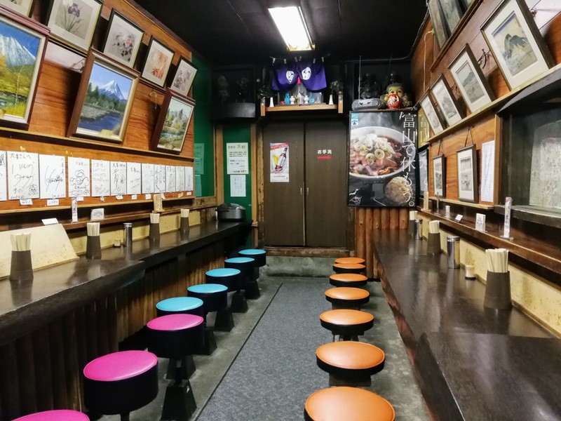 03カウンター席.jpg 03カウンター席