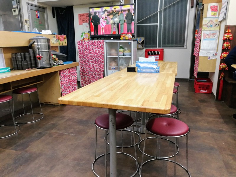 06テーブル席.jpg 06テーブル席