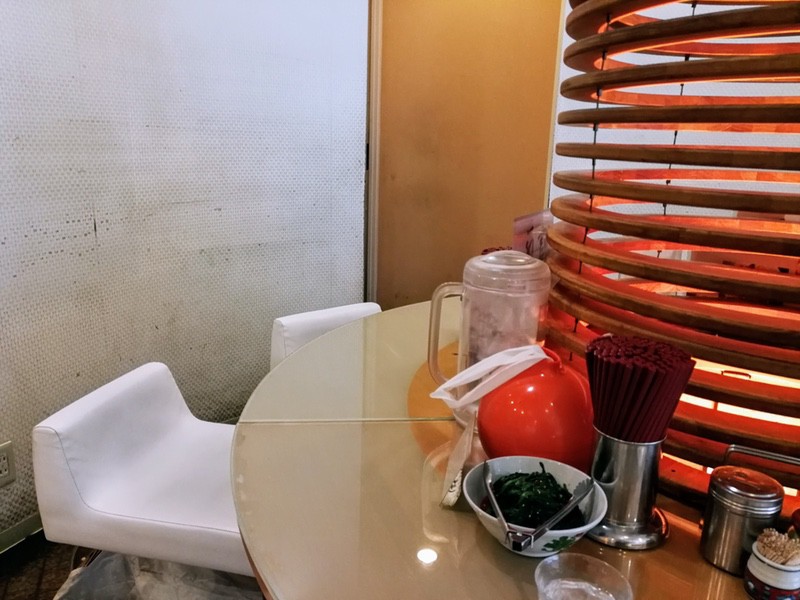 05カウンター席