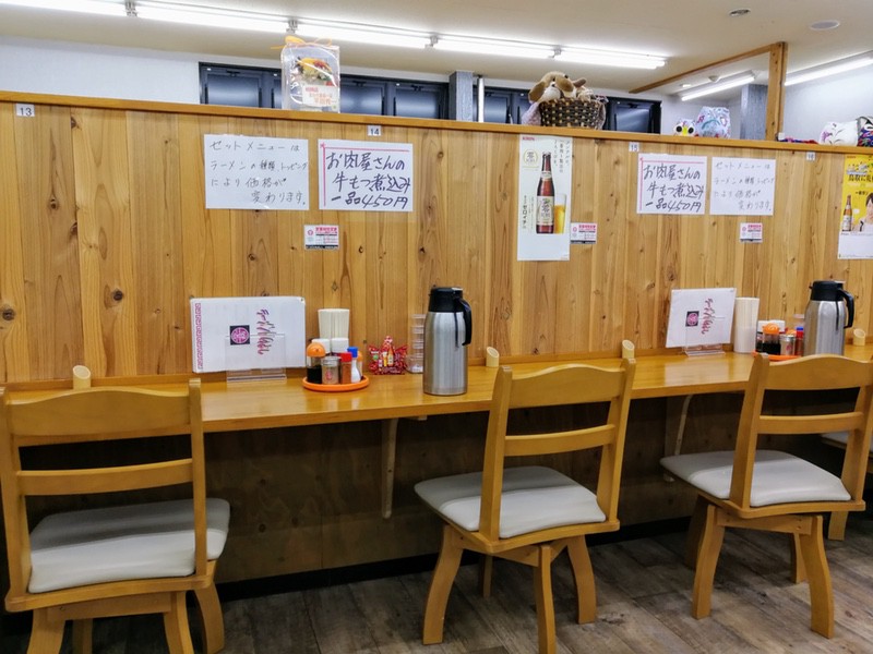 05カウンター席.jpg 05カウンター席