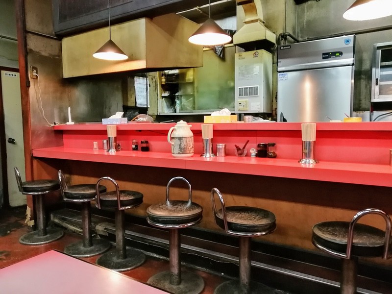 05カウンター席