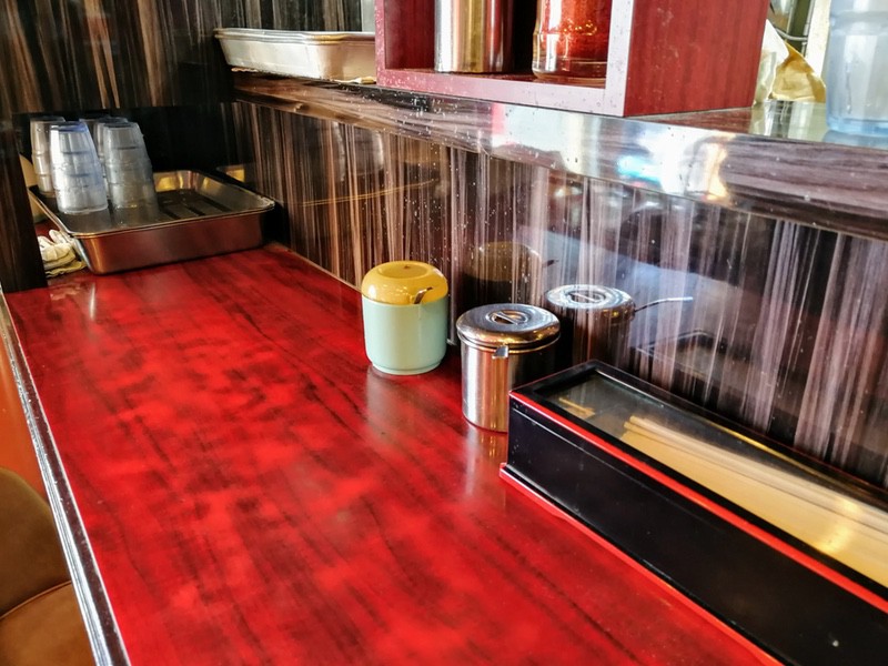 05カウンター席.jpg 05カウンター席