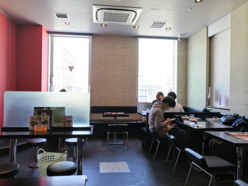 02店内.jpg 02店内