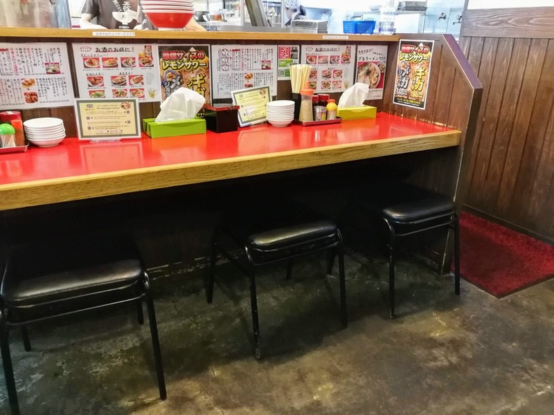 04カウンター席.jpg 04カウンター席