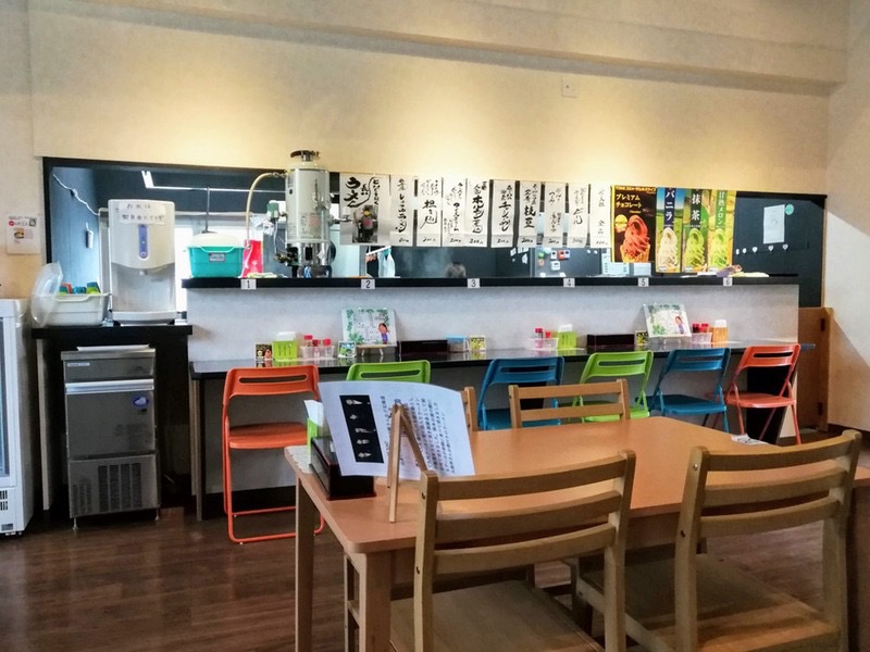 04カウンター席