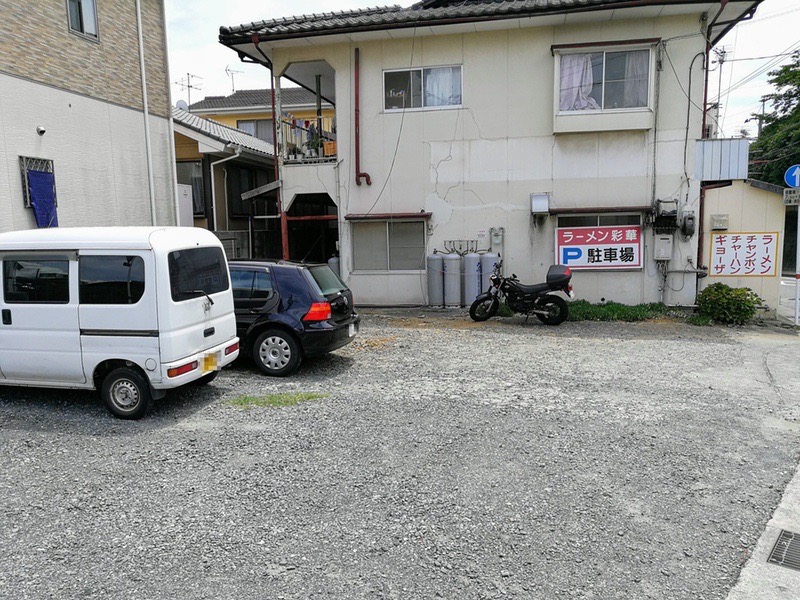 02駐車場.jpg 02駐車場