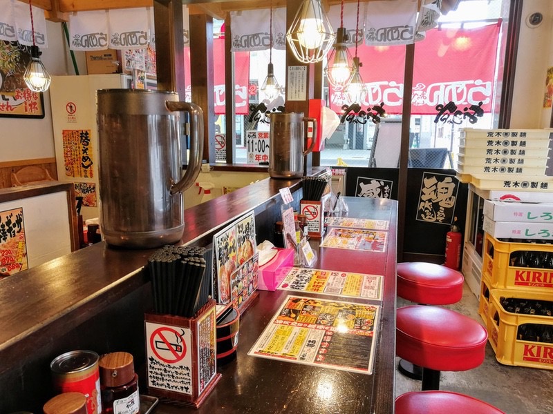 06カウンター席.jpg 06カウンター席