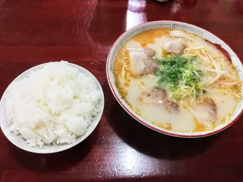 07ラーメンとご飯.jpg 07ラーメンとご飯